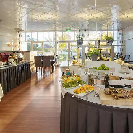 Отель Western Tingvold Park